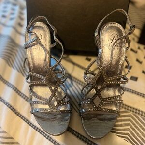 Adrianna Papell Shoes